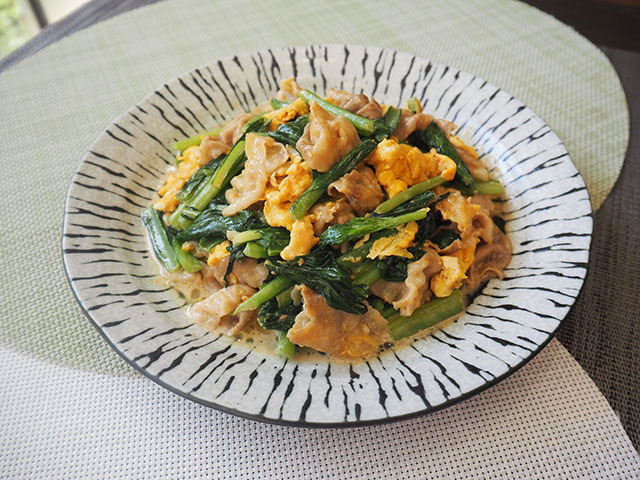 小松菜と豚肉のオイスターマヨ炒め